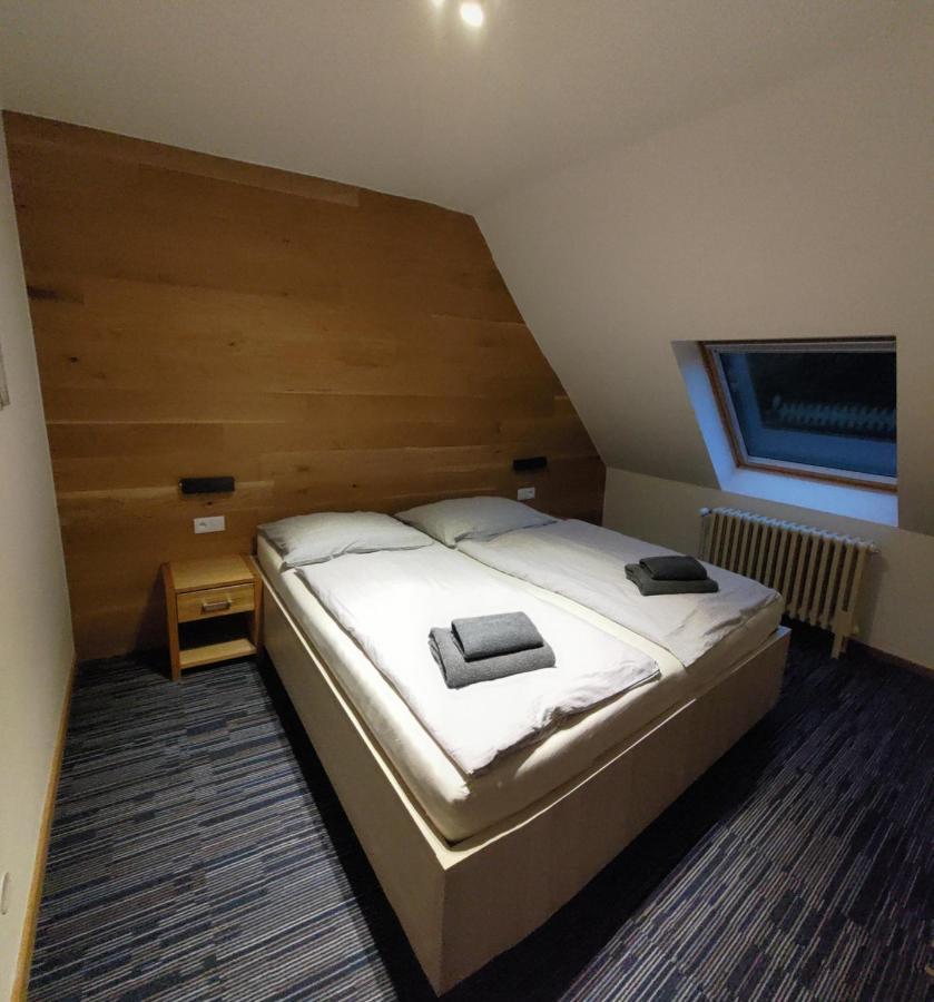 Apartman 206 Zaly Бенецко Екстериор снимка